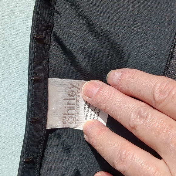 Leopard print velveteen corset  like new and matching thong. - Picture 3 of 6